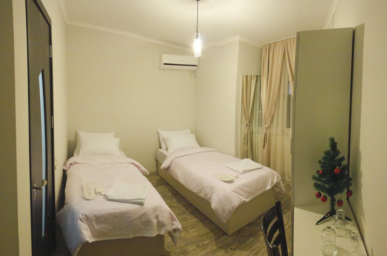 Hotel Rustaveli 36 Tbilisi Ngoại thất bức ảnh
